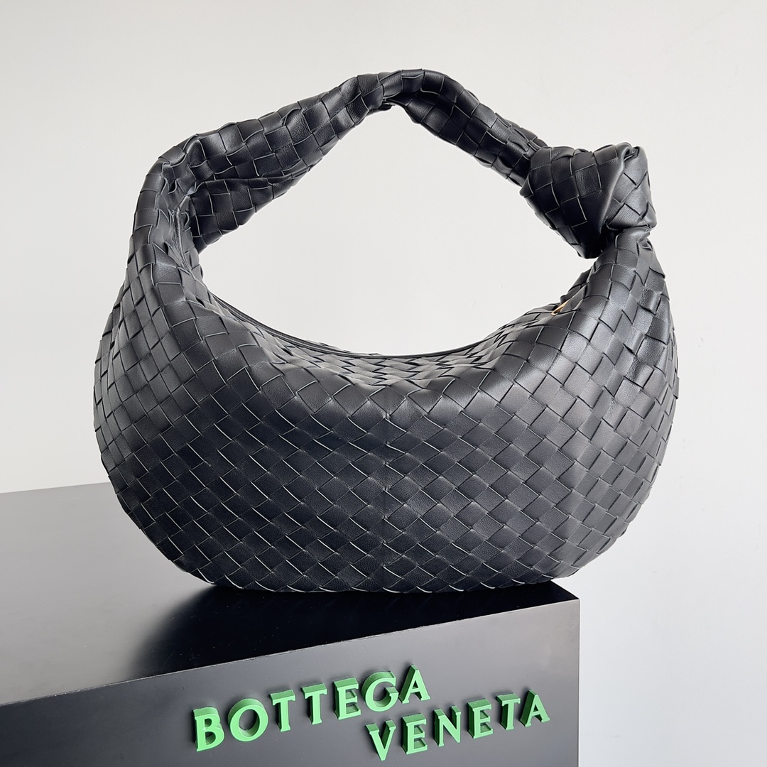 Bottega Veneta Hobo Bags